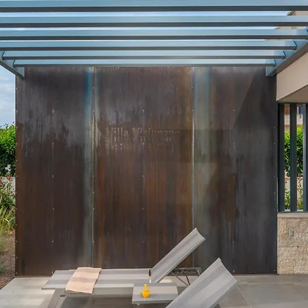 Visignano Near Porec For 8 People With 49 M2 Heated Pool, Wellness & Sea View Βίλα